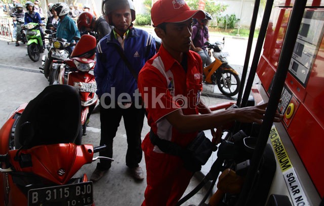 Kalau Subsidi Dihapus, Harga Bensin Premium Rp 11.500/Liter