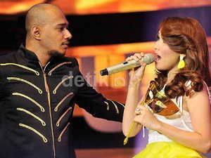 Dulu Gencar Dekati Ayu Ting Ting, Husein Kini Mundur Teratur