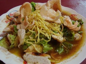 Ayo Rek! Malam Ini Jajan Tahu Campur yang Gurih Enak