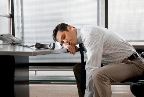 Sudah Cukup Tidur Tapi Selalu Lemas Sepanjang Hari? Ini 5 Biang Keladinya