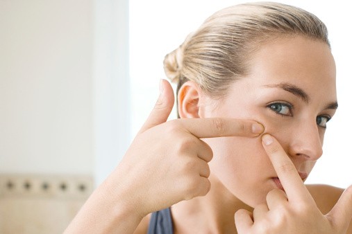 Jerawat Tak Kunjung Hilang? Coba Minum Green Smoothies dan Hindari Gorengan