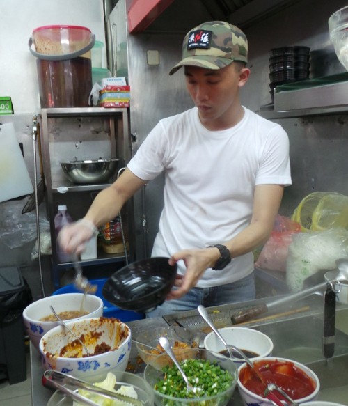 Kisah Semangkuk Mee Pok Tah Racikan Douglas, Generasi Y