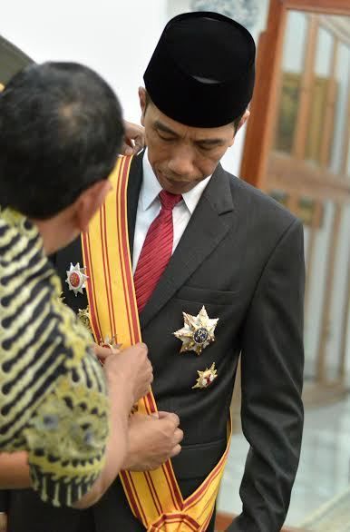 Ini Gaya Jokowi Saat Jalani Pemotretan Foto Resmi Presiden