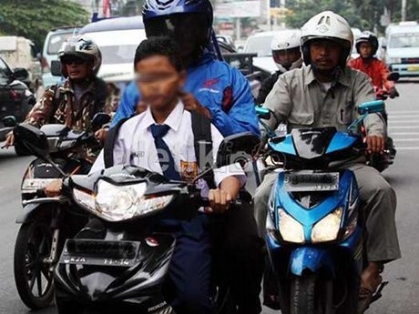 Orangtua Harusnya Tega, Jangan Biarkan Anak Naik Motor