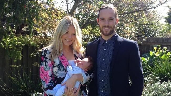 Sedang Asyik Traveling, Wanita Ini Baru Tahu Dirinya Hamil 33 Minggu