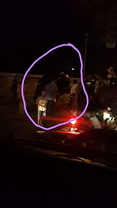 Mobil Nungging di Jl I Gusti Ngurah Rai, Klender-Bekasi Macet 2 Jam