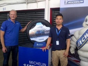 Michelin Luncurkan Ban untuk Mobil SUV Porsche