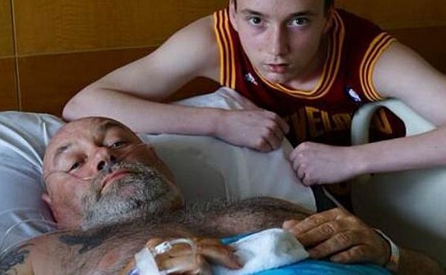 Turis Ini Diterkam Harimau di Phuket