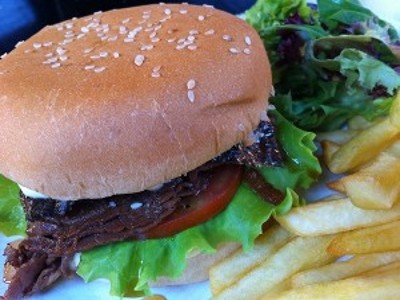 Manjakan Anak dengan Burger Buatan Sendiri untuk Makan Siang