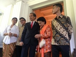 Potret Keluarga Sederhana Jokowi dari Diary Anak Kampung