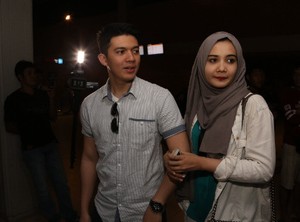 Zaskia Sungkar dan Irwansyah Hadiri Pernikahan Raffi-Nagita di Bali