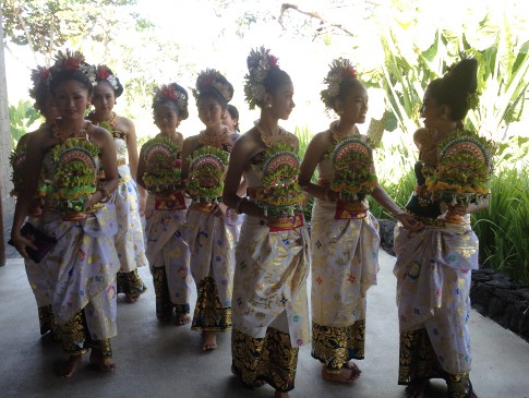 Penari Bali Ikut Meriahkan Private Party Raffi-Nagita