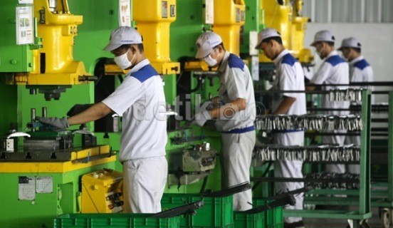 Baru 3 Provinsi Tetapkan Upah Minimum 2015