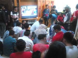 Sujud Syukur di Rumah Keluarga Amran saat Jokowi Sebut Nama Mentan
