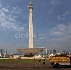 Ini Penjelasan Ahok Soal Petugas Kebersihan Monas Tak Dibayar 2 Bulan
