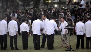 Menteri Kabinet Kerja Jokowi Didominasi Lulusan UI dan UGM