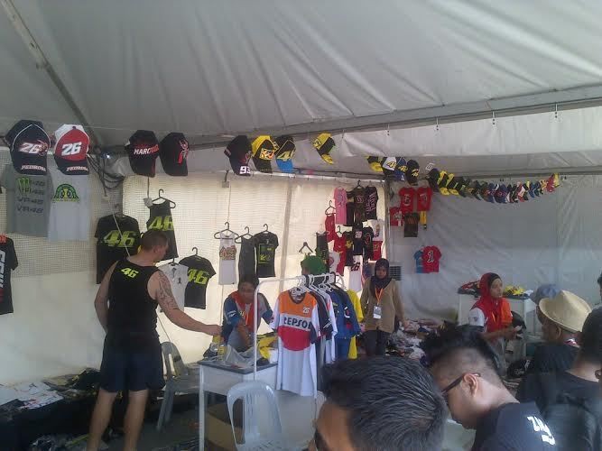Beli Marchendise di Sirkuit Sepang Ternyata ada Tipsnya