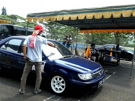 Maaf Ini Bukan Mobil Taksi Halaman 4