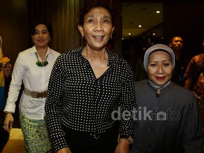 Menteri Susi Pertama Ngantor