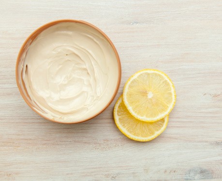 Kulit Kering dan Kusam? Racik Masker Berbahan Alami Ini untuk Pelembap