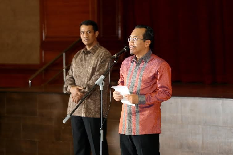 Di Depan Pejabat Kementan, Amran Perkenalkan Diri Sebagai 