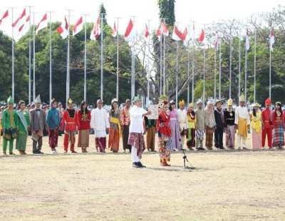 Bupati Anas Bicara Anak Muda Asyik dengan Gadget Saat Sumpah Pemuda