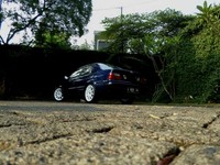 Dipilih-lah velg yang berbobot ringan dari Enkei WRC Tarmac hasil kolaborasi dengan Ralliart yang merupakan velg bawaan/OEM dari Mitsubishi Evolution 6.5 Tommi Makkinen Limited Edition.(Istimewa, dok Rizky Basworo)