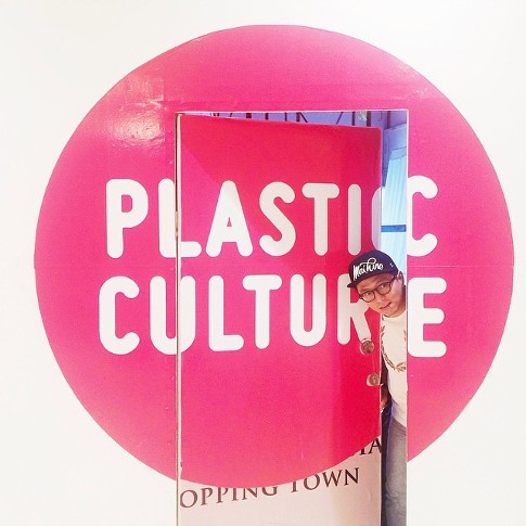 Hobi Mainan Vinyl Sejak Kecil, Sarjana Ekonomi Bantu Usaha Plastic Culture