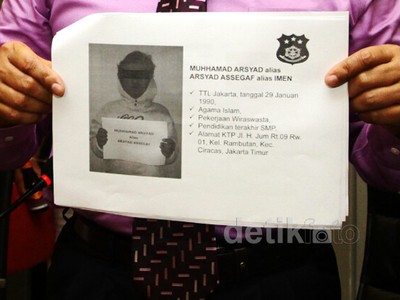 Polisi Rilis Kasus Foto Porno Jokowi di Medsos