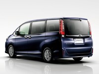 Untuk jantung pacunya tersedia beberapa varian, seperti Xi yang dibekali mesin model 3ZR-FAE berkapasitas 2.0-liter, varian Gi yang dibekali mesin tipe EZR-FAE berkapasitas 2.0-liter. Sedangkan untuk varian hybrid dibekali mesin model 2ZR-FXE berkapasitas 1.797 cc yang mampu menghasilkan tenaga 73 kW (99 PS) pada 5.200 rpm dan torsi maksimum 142 Nm pada 4.000 rpm.