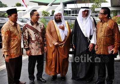 Imam Masjidil Haram Temui Pimpinan MPR
