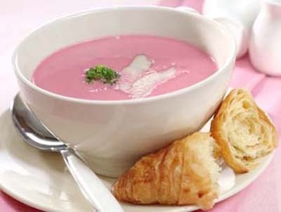 Yuk, Bikin Sup Tomat dan Hot Pot yang Hangat Enak untuk Santap Malam!