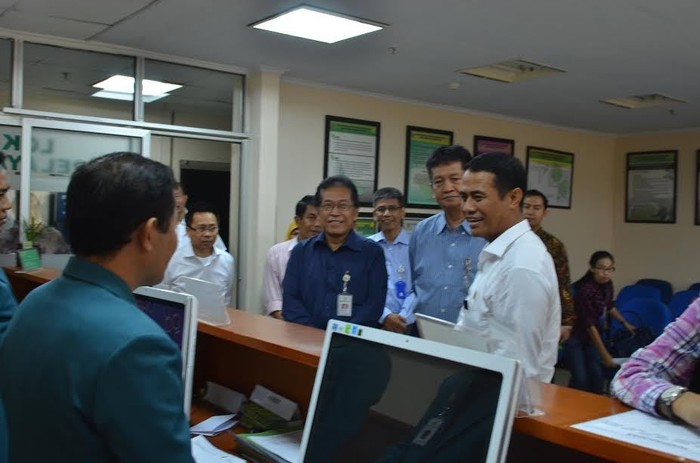 Aktivitas Mentan Amran, Blusukan di Kantor dan Rapat Internal