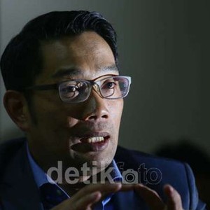 Komentar Ridwan Kamil Tentang Kabinet Jokowi: Keren!