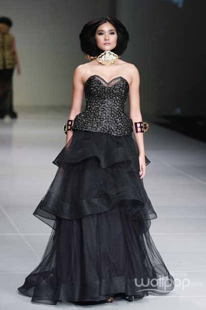 Barli Asmara Royal Javanese. Bazaar Fashion Festival 2014 at Jakarta Convention Center. Jakarta. [Foto: Mohammad Abduh/Wolipop]