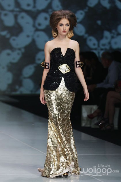 Barli Asmara Royal Javanese. Bazaar Fashion Festival 2014 at Jakarta Convention Center. Jakarta. [Foto: Mohammad Abduh/Wolipop]