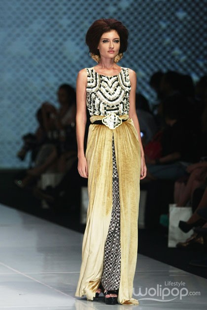 Barli Asmara Royal Javanese. Bazaar Fashion Festival 2014 at Jakarta Convention Center. Jakarta. [Foto: Mohammad Abduh/Wolipop]