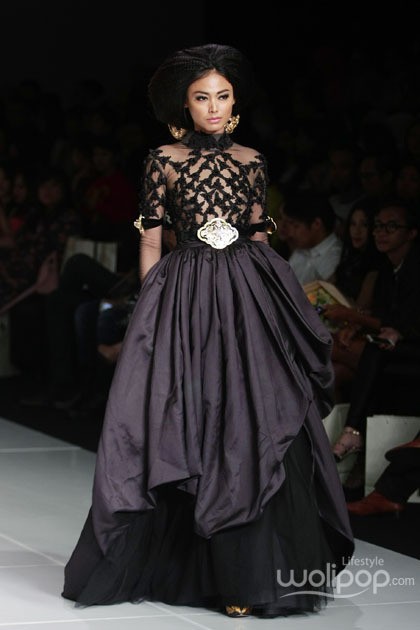 Barli Asmara Royal Javanese. Bazaar Fashion Festival 2014 at Jakarta Convention Center. Jakarta. [Foto: Mohammad Abduh/Wolipop]