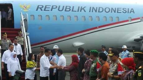 Ketika Jokowi Lebih Dulu Naik Pesawat Kepresidenan