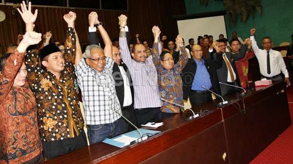 Munculnya Pimpinan Tandingan Bukti Ada Krisis Legitimasi di DPR