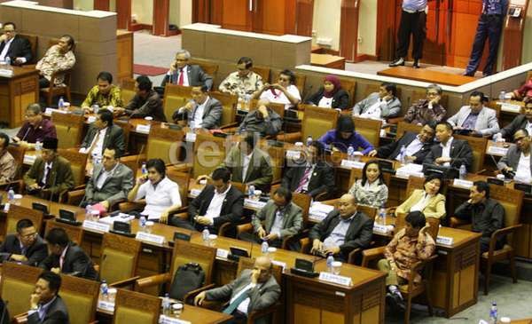 Wasekjen Golkar Roem Kono Terpilih Jadi Ketua BURT DPR