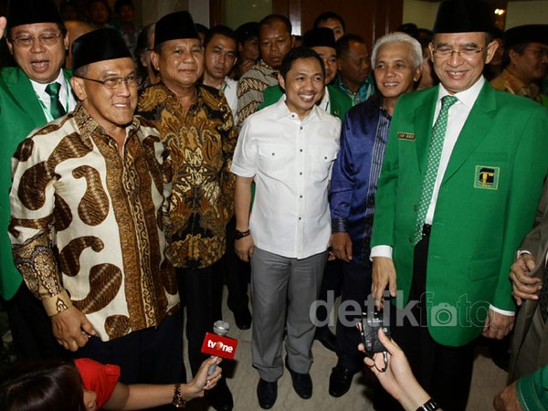 Petinggi Parpol KMP Hadiri Muktamar PPP Kubu SDA
