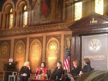 Bicara di Georgetown University, Mari Pangestu Satu Forum dengan Hillary Clinton