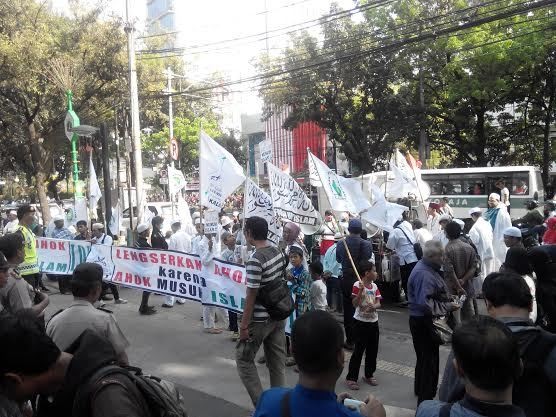 FUI Kembali Gelar Demo Tolak Ahok di DPRD DKI