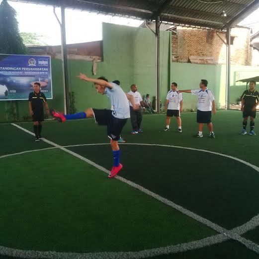 Begini Aksi Ibas Main Futsal, Pakai Lengan Pendek dan Cetak Gol