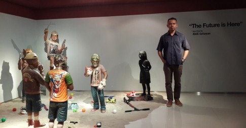 Seniman Padang Abdi Setiawan Pameran Tunggal di Redbase Art