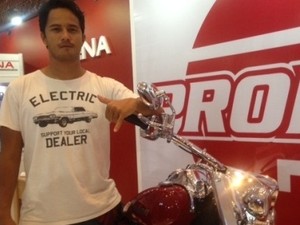Fathir Muchtar Berburu Motor Trail