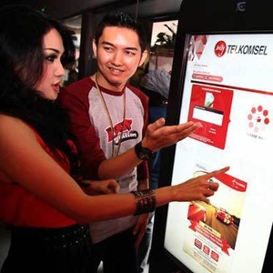 Telkomsel Hattrick Pertumbuhan Double Digit