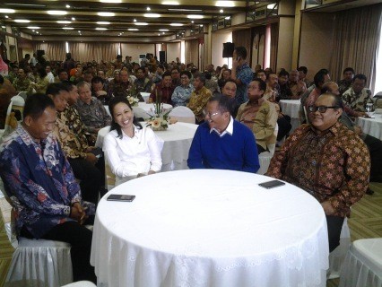 Mantan Menteri dan Ratusan Bos BUMN Hadiri Sertijab Rini-Dahlan