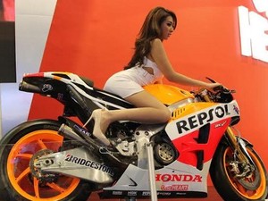 Berapa Bayaran Model Seksi dan SPG di IMoS?
